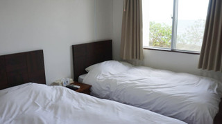 スタンダード ツインルーム 共用バスルーム オーシャンビュー 1階 禁煙