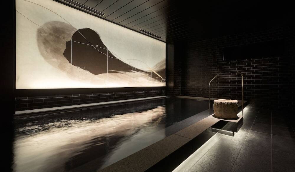 水墨画が大迫力！
アートな大浴場 / 4