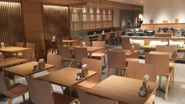 朝食スペース / 13