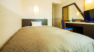 コンフォート ダブルルーム セミダブルベッド 1 台 禁煙