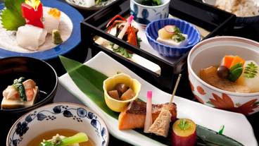 食事・飲み物 / 8