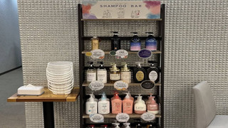 2カプセルルーム 女性用 共用シャワーとトイレ