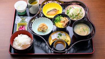 食事・飲み物 / 1