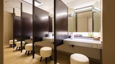 パウダールーム / 11