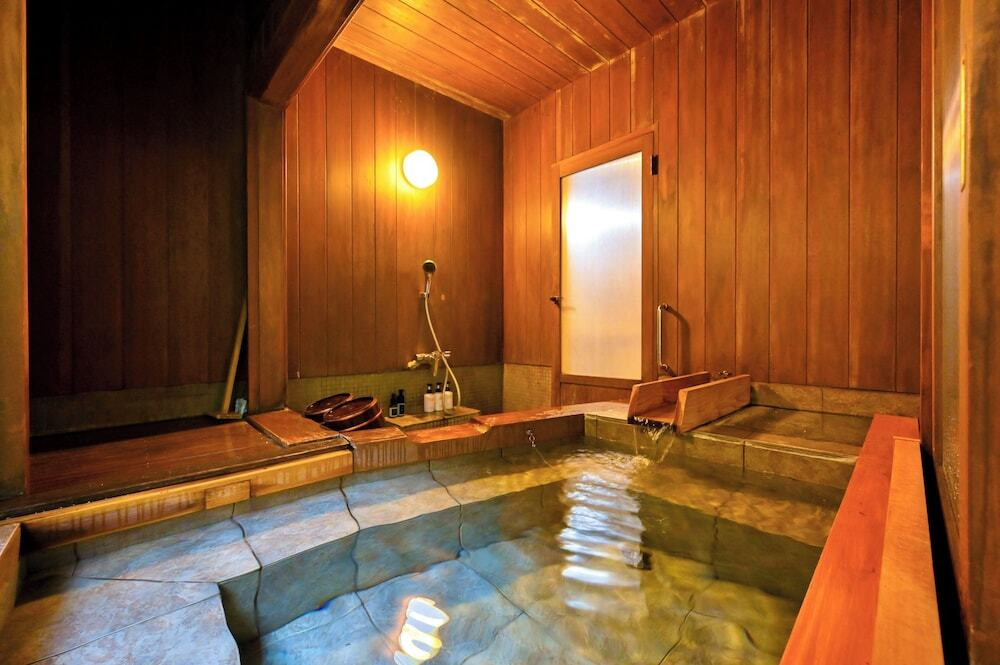 森林ビュー「瑠璃」　半露天風呂　