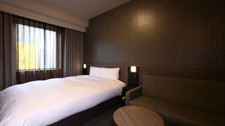 スタンダード ダブルルーム クイーンベッド 1 台 禁煙