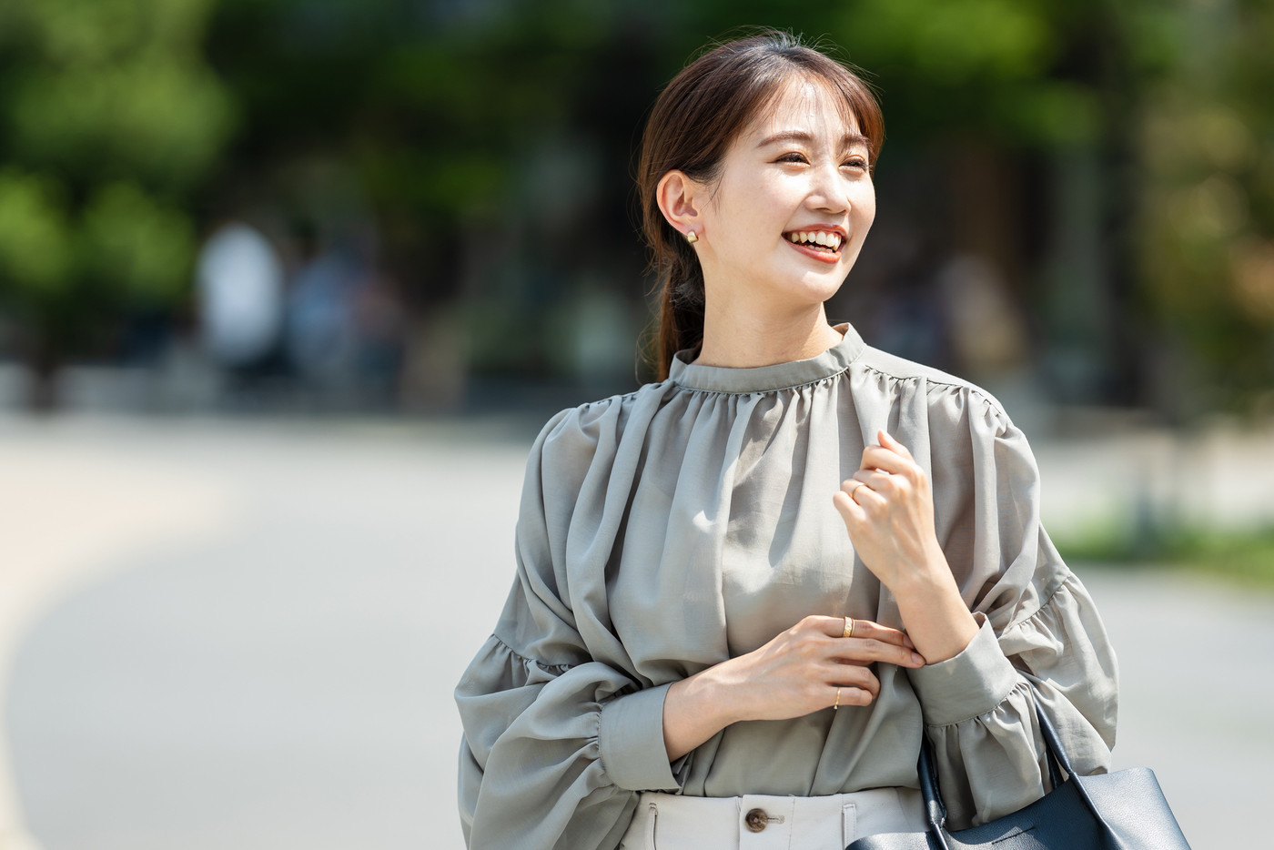 ビジネスウーマン　若い女性