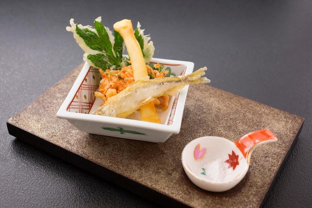 レストラン