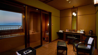 半露天風呂付和室6畳　(トイレ付バス付)(2018年4月1日より禁煙)