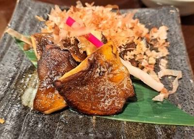 底曳き割烹 もんぜん