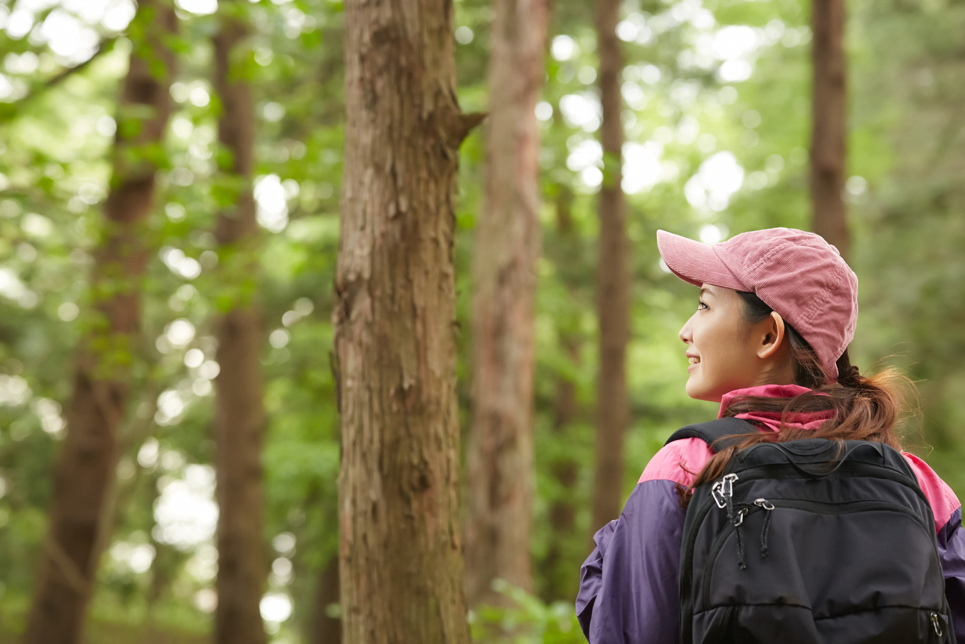 女性　アウトドア　レジャー