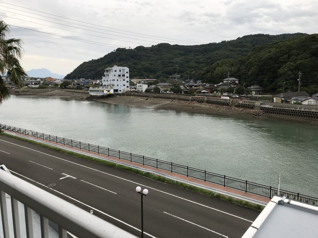 運河沿いの眺望