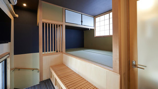 Loft Triple with Bath