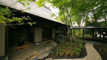 施設の入り口 / 22