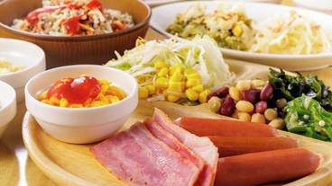 朝食ビュッフェ / 3