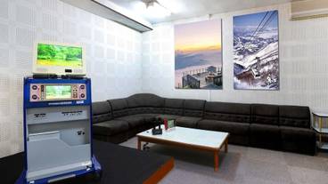 カラオケ ルーム / 4