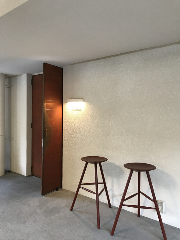 カフェ＆バーの外観