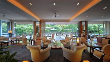 ロビー応接スペース / 2