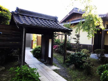 「芳山園」 外観 210322948 