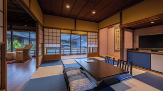 [井筒楼 七番]琉球畳の2階和洋室 禁煙