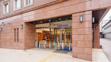 施設の入り口 / 4