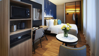 スタジオ (Double)