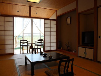 微炭酸入りのシュワシュワ温泉で、美肌効果がさらにup！3632936