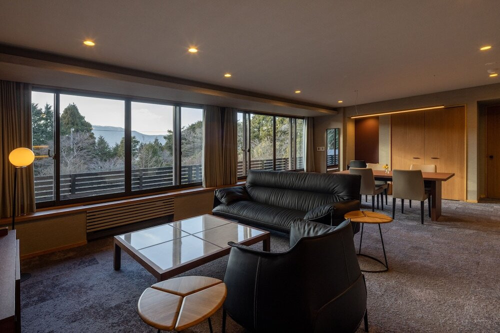 フォレストビュースイート 寧