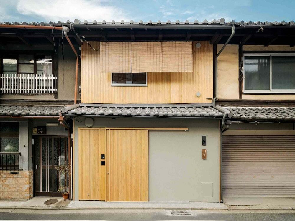 施設の正面