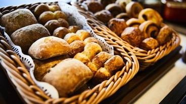 朝食ビュッフェ パン / 5