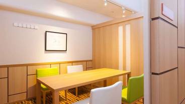 旅館のお食事処 / 33