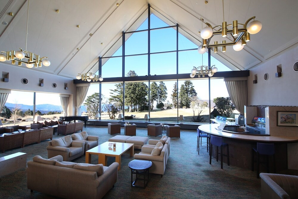 ロビーラウンジ