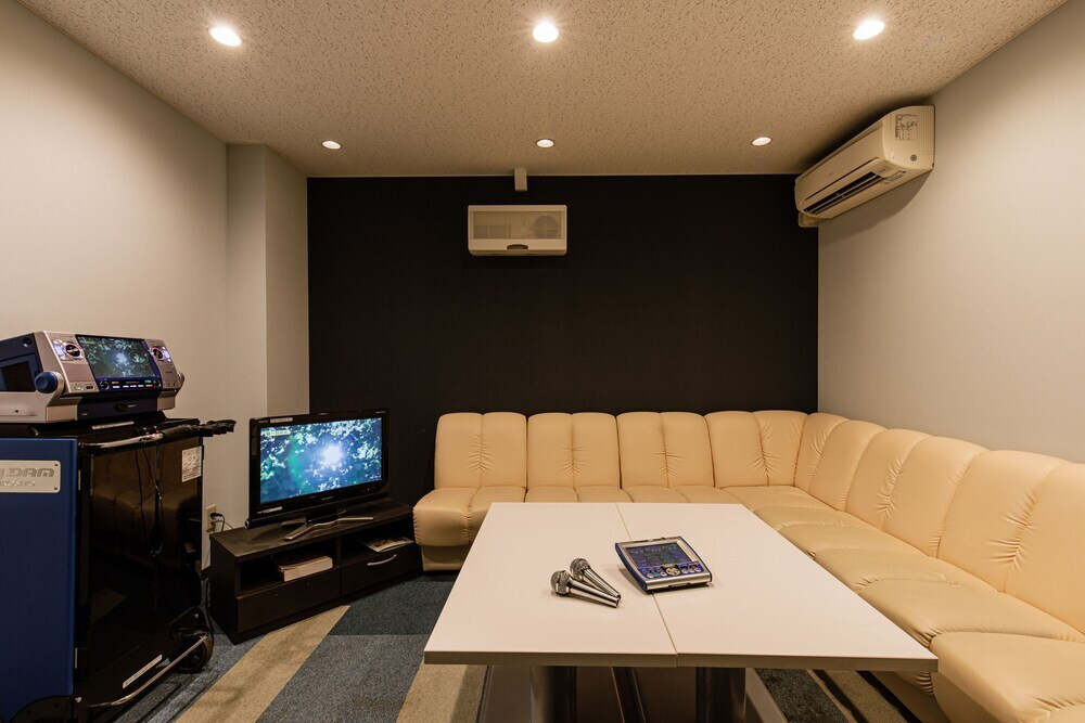 カラオケ ルーム