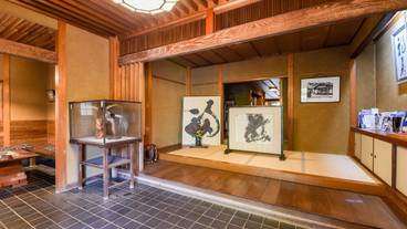 ロビーラウンジ / 2