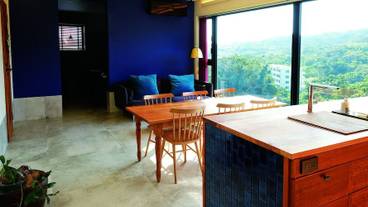 客室内のダイニングエリア / 31