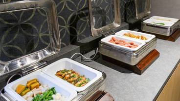 朝食スペース / 10