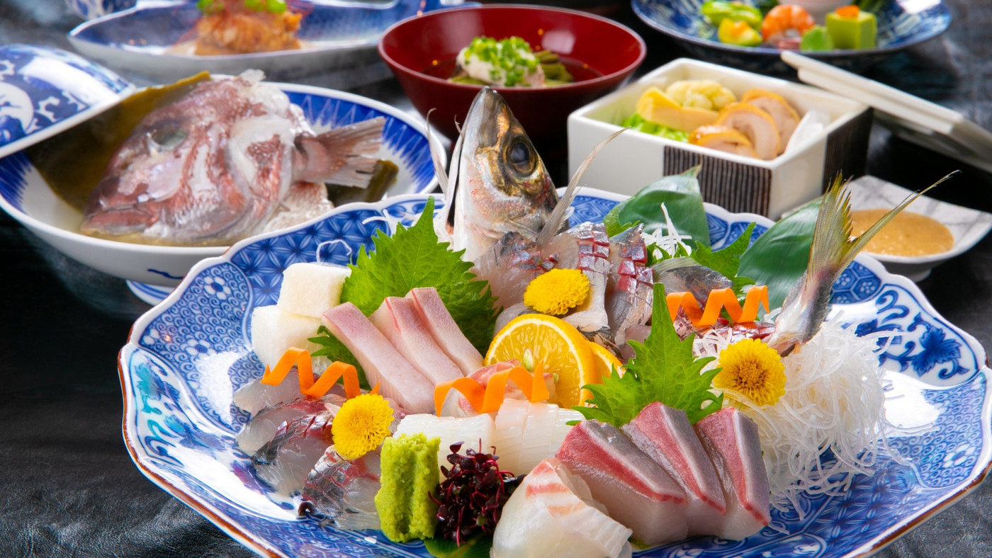 神秘的なミルキーブルーの湯にうっとり「岡本屋」3461166