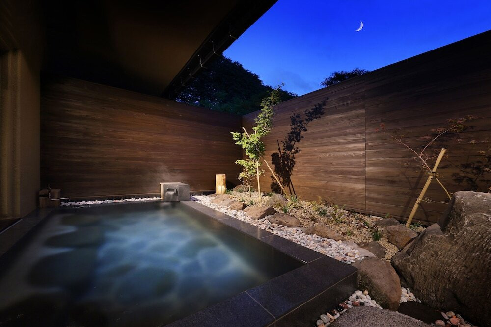 自然たっぷりの森の中に建つ、落ち着いた雰囲気の大人限定宿3466163