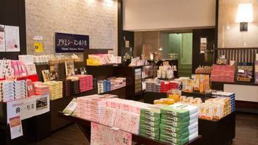 ギフト ショップ / 24