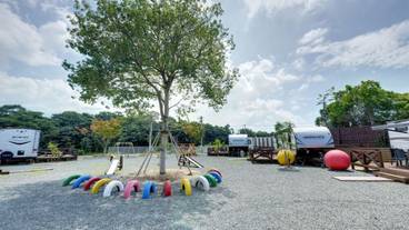 子供用の遊び場 - 屋外 / 2