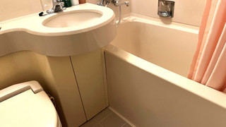 シングルルーム セミダブルベッド 1台 禁煙