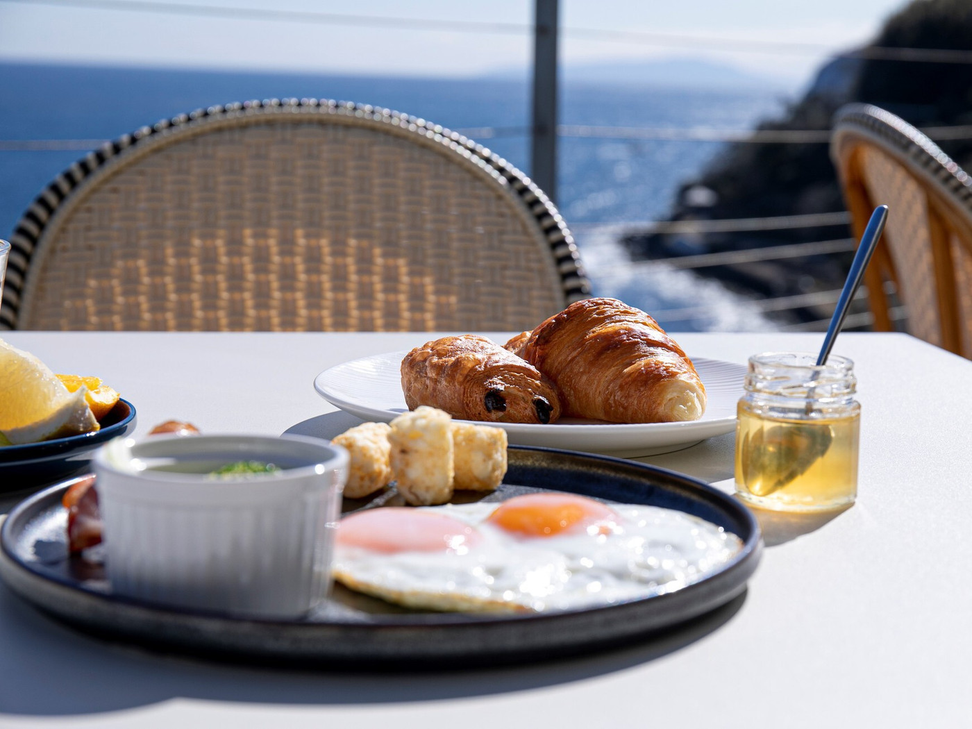 全室スイートルームで機能も◎海を望むおこもりステイに4273038