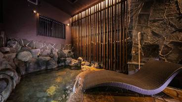 屋内スパ浴槽 / 1