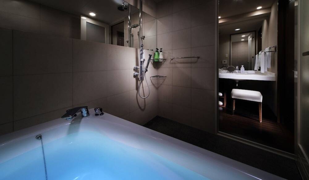 エグゼクティブ バスルーム例 / 2