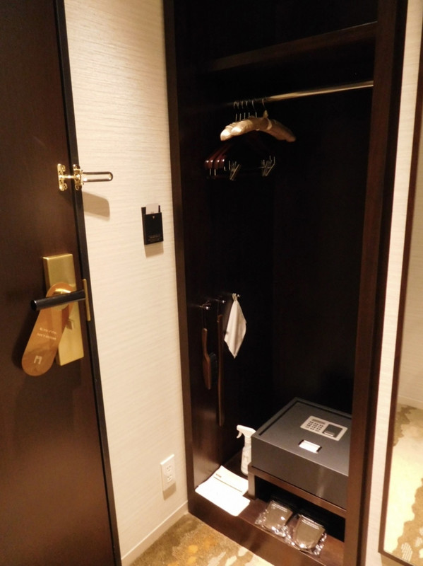 クローゼットはオープンスタイル