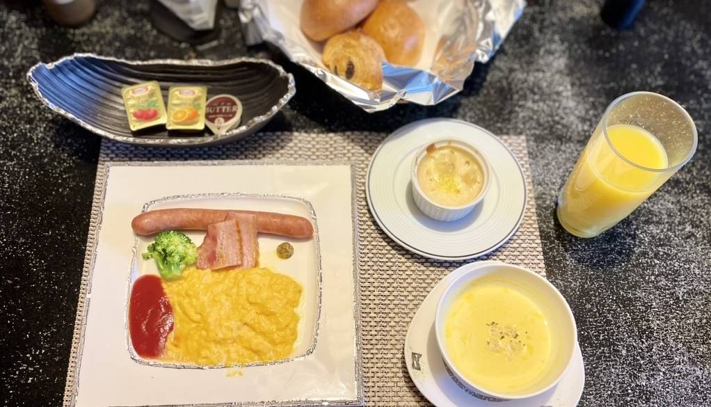 洋朝食一例 / 2