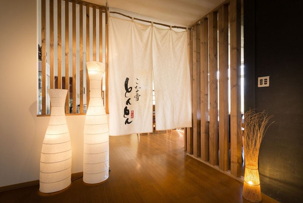 レストラン「こな雪とんとん」入口