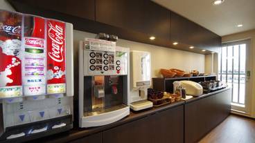 朝食スペース / 7