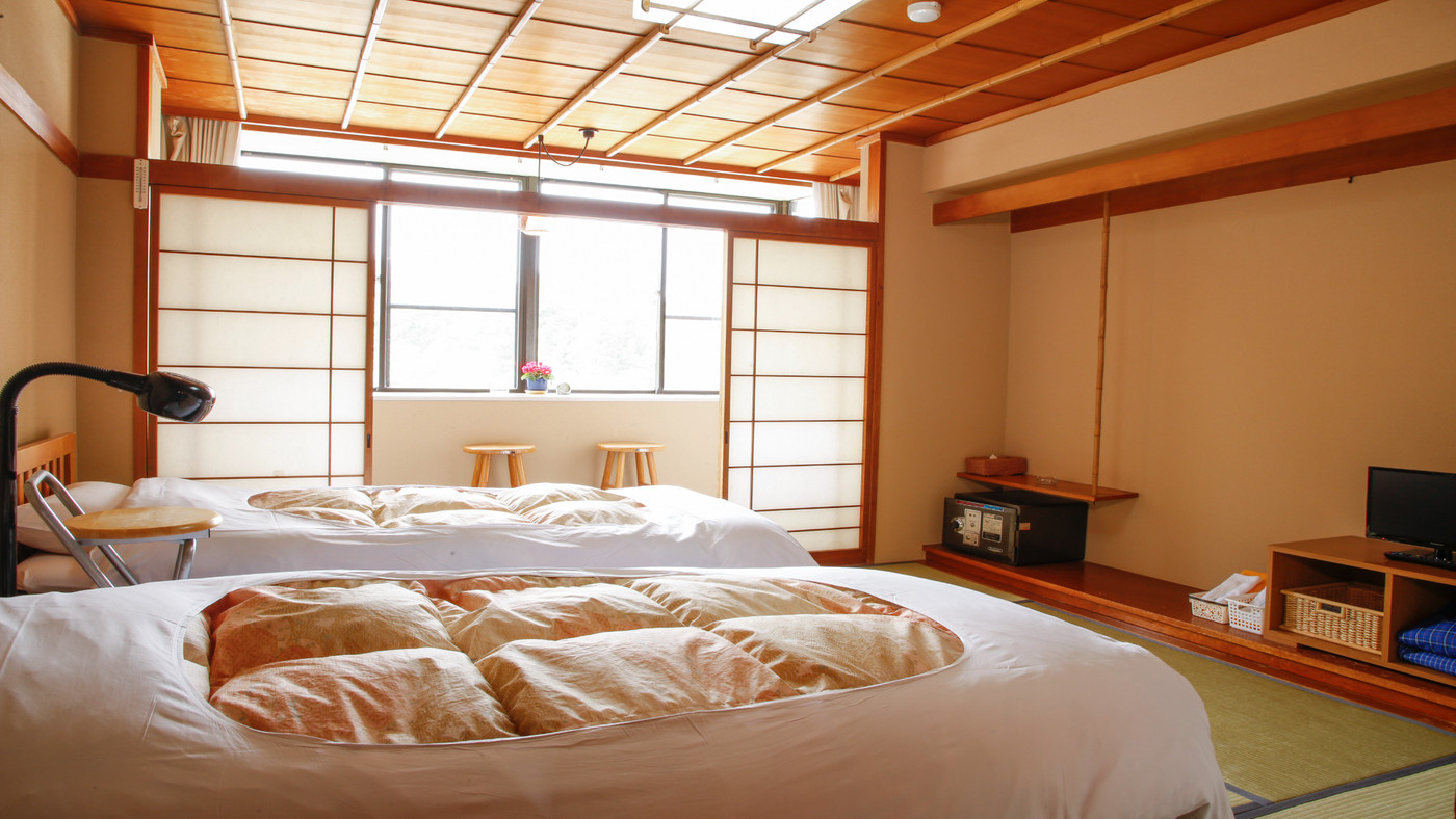 有馬温泉の旅館協同組合がつくった一風変わった宿4255268