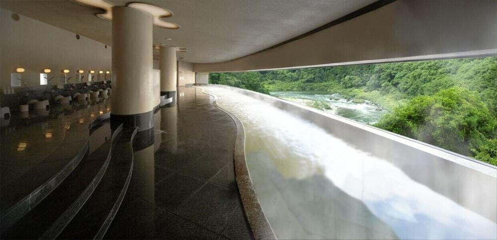 おすすめ宿「会津芦ノ牧温泉 丸峰観光ホテル」3538637